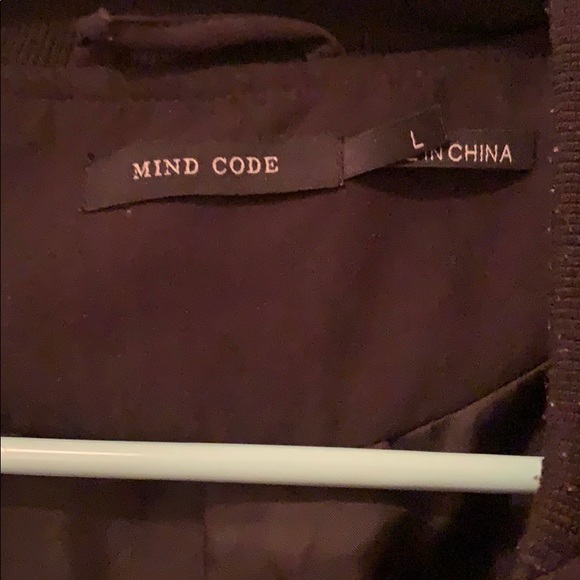 Woman’s jacket - Picture 2 of 2